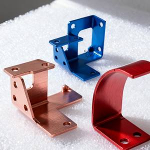 Support métallique <span class=keywords><strong>sur</strong></span> mesure en tôle d'aluminium, estampé, plié, soudé et façonné, pour échelle de <span class=keywords><strong>camping</strong></span>-<span class=keywords><strong>car</strong></span> peinte - Product Image 2