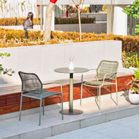Ensemble table et chaises de jardin en fer avec dossier pour café, salon de thé, cour et jardin - Modèle TYLZY