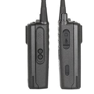 Radio bidirectionnelle numérique portable XIR C2620 pour VHF / Microphone sans fil avec haut-parleur portable - Product Image 1