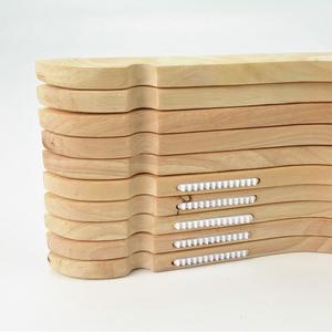 Cintres de luxe en bois pour fabricants, vente en gros, personnalisables avec logo, antidérapants, pour pantalons d'adultes et de femmes - Product Image 5