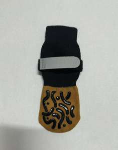 Chaussures antidérapantes pour chien avec sangles réfléchissantes, chaussettes pour animaux de compagnie, bottes et protège-pattes pour chiens, protège-pattes pour sols en bois dur - Product Image 5