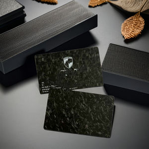 Cartes magnétiques en fibre de carbone à finition mate de forme personnalisée avec logo sérigraphié pour entreprises, assemblages, jeux et cartes de membre - Product Image 3