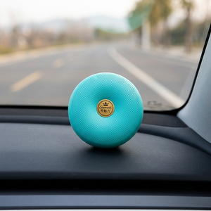 Diffuseur de parfum solide en plastique en forme de donut pour voiture, longue durée, pour grille d'aération et siège, sans électricité requise - Product Image 1