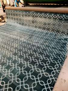 Tapis Raschel gaufré motif floral mur à mur 4*25m à bas prix - Product Image 3