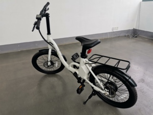 จักรยานเมืองแบบ Step-Through ขนาด 20 นิ้ว 36V 350W มอเตอร์ฮับหลังอะลูมิเนียม 7 สปีด URBAN - Product Image 4