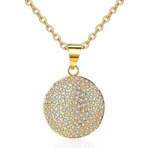 ของขวัญงานแต่งงาน เฮงเตี้ยน เดย์ จิวเวลรี่เพทายประดับทอง 18K สร้อยคอพร้อมจี้ - Product Image 3