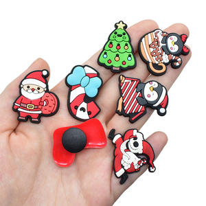 Deran Oem Schoenen Decoraties Pvc Bedels 2025 Trending Diy Kleurrijke Voetbal Cheer Honkbal Basketbal Softbal Tennis Schoen Bedels - Product Image 3