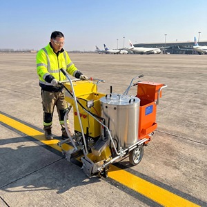 Machine de marquage routier automatique électrique pour peinture thermoplastique - Product Image 6