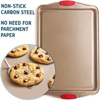 OEM Eco-Friendly Lot de 15 moules à pâtisserie en acier métallique antiadhésif Moules à pâtisserie Poignée en silicone Ustensile Carré doré allant au four
