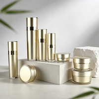 Ensemble de flacons de crème corporelle de luxe, flacon pompe en acrylique, pot, emballage cosmétique OEM/ODM pour gommage corporel et soin du visage