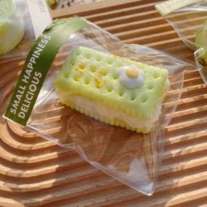 NOUVEAU Jouet Squishy Biscuits aux Raisins d'été - Texture Crémeuse Super Collante et Rebondissante, Cadeau Anti-Stress pour Enfants et Adultes, Jouet de Bureau - Product Image 3