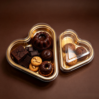 Plateau à dessert en forme de cœur doré métallique avec couvercle en PET transparent, emballage alimentaire de qualité supérieure pour gâteaux, pâtisseries, chocolats, truffes, boîte cadeau - OEM personnalisé