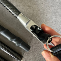 SEEHOO Lance de pêche à la lance légère anti-corrosion en fibre de carbone avec élastique en caoutchouc et accessoires de rallonge