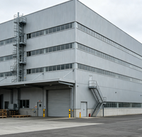 Bâtiment industriel en structure d'acier léger pour usine et entrepôt, services de soudage et de découpe conformes aux normes ASTM
