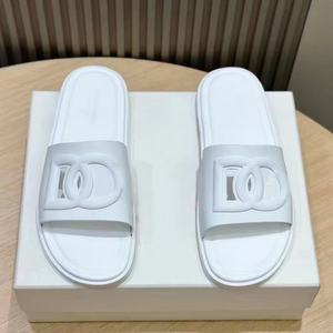 Simple and fashionable solid-color <b>slippers</b>, soft and slip-resistant outdoor beach <b>slippers</b>, luxurious men's shoes - Product Image 2