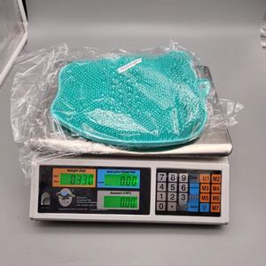 Tapis de douche moderne en PVC antidérapant et absorbant à motif ondulé, brosse de nettoyage pour le soin des pieds, en silicone fabriqué à la machine - Product Image 4