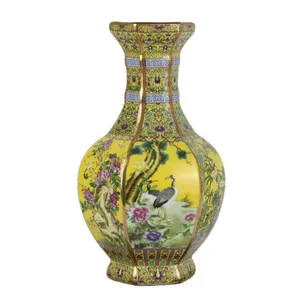 Vase en porcelaine céramique antique jaune <span class=keywords><strong>petit</strong></span> design art déco et classique pour décor de table de cuisine ou comme <span class=keywords><strong>pot</strong></span> usage domestique moderne - Product Image 1
