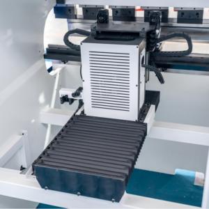 Machine à plier électrique compacte <span class=keywords><strong>12T</strong></span> |   <span class=keywords><strong>Cintreuse</strong></span> de tôles série LB - Product Image 6
