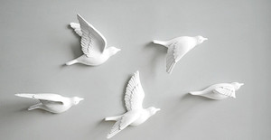 राल सफेद पक्षी मूर्ति दीवार सजावट - Product Image 4