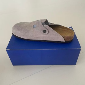 Pantoufles <span class=keywords><strong>orthopédiques</strong></span> à plateforme en liège, semelle intérieure souple, dessus en daim de vache, semelle extérieure en PVC antidérapante, design Evergreen - Légères, fabriquées en usine - Product Image 3
