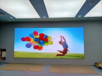 Panneau mural vidéo LED extérieur 4x3 mètres haute luminosité IP65 étanche avec texte et animations pour événements