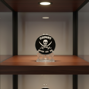 Pin de botón de zinc con diseño de dibujos animados 'Goonies <span class=keywords><strong>Never</strong></span> Say Die', creativo y bonito, para sombrero y cuello, regalo para mujer, insignia de moda para amantes, Año Nuevo Chino, amor - Product Image 1