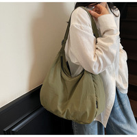 Sac fourre-tout tendance transfrontalier chic et minimaliste en nylon avec fermeture éclair, grande capacité, pour étudiants, porté épaule ou croisé, qualité supérieure