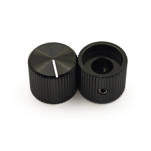 Perillas de aluminio anodizado macizo de eje liso de 15 mm (1/4 pulgada, 0.25 pulgadas, 6.35 mm, 6.4 mm) para potenciómetros de control de guitarra y pedales - Product Image 1