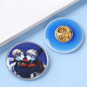 Ciondolo Distintivo Personalizzato in Metallo Smaltato Stile <span class=keywords><strong>Vintage</strong></span> Reale con Cavallo Bianco e Corona, Chiusura a Farfalla, Divertente Accessorio Regalo per Studenti - Product Image 2