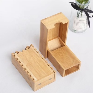 Torre de Dados Profesional de Bambú para Torneos, Campañas de D&D y Jugadores de Juegos de Mesa Exigentes - Product Image 1