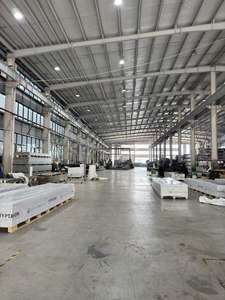 Valla <span class=keywords><strong>de</strong></span> WPC Coextruido con Acabado <span class=keywords><strong>de</strong></span> 360 <span class=keywords><strong>Grados</strong></span> y Marco <span class=keywords><strong>de</strong></span> Aluminio, Estilo Moderno, Duradera y Resistente a los Rayos UV para Climas Difíciles - Product Image 5