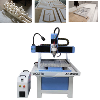 Routeur CNC en fonte 3 axes pour le fraisage de métaux mous, machine de fabrication de moules 4040 6060, routeur CNC refroidi par eau 2,2 kW