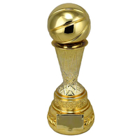 Trophée de basket-ball en résine dorée WeiVista, fournisseur de récompenses gravées sur mesure pour les vainqueurs de tournois scolaires