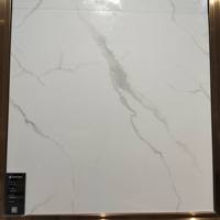Carrelage en porcelaine blanc brillant effet marbre, design moderne, Foshan JBN, 800x800, pour salon et appartement.