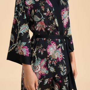 2026 Nieuwe satijnen chiffon bloemen <span class=keywords><strong>cardigan</strong></span> lange mouwen dames pyjamaset comfortabel voorjaarsnachtkleding - Product Image 2