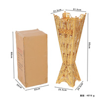 Brûleur d'encens de luxe en métal doré, grand format, sculpté ajouré, en forme de vase à fleurs, sur pied, pour la décoration des halls d'hôtels et des temples