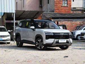 2025 五菱星光 560 SUV 1.5T PHEV 500公里纯电续航 7座家庭车 - Product Image 3
