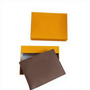 กระเป๋าสตางค์หนังแท้ทรงบางพับได้สำหรับผู้ชาย ยี่ห้อ Buffalo Ox รุ่น Open Fashionable สีดำ/น้ำตาล พร้อมช่องใส่บัตร ปักลายตัวอักษร กันน้ำ BS - Product Image 1