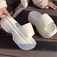Chaussures plates légères à bout ouvert pour femmes en EVA avec semelles souples pour le printemps/été, ventilation pour la plage, antidérapantes, usage décontracté en extérieur