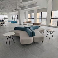 Modernes Modulares Freizeit-Stoffsofa-Set mit Mondkurvendesign, Kunstlederbezug und Hochdichtem Schwamm für das Wohnzimmer