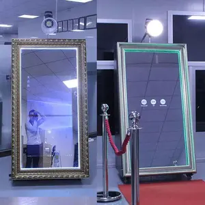62 дюймов сенсорный экран экономически эффективным зеркало photo booth торговый автомат по выгодной цене