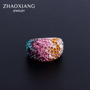 แหวนสแตนเลสชุบทอง 18K ประดับคริสตัล ดีไซน์เก๋ทันสมัย สำหรับผู้หญิง เหมาะสำหรับงานหมั้นและงานแต่งงาน จากโรงงานขายส่ง - Product Image 3