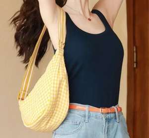 Bolso Bandolera de Media Luna a la Moda para Mujer, con Logotipo Personalizado, Rayas de Nailon y Cierre de Cremallera - Product Image 1