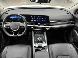 מכוניות משומשות קיה ספורטאז' 2023 לבן 2.0T 2WD SUV הגה שמאלי ליצוא - Product Image 5