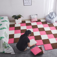 Tapis puzzle lavable à prix de gros pour chambre d'enfant, dalles en peluche épaissies emboîtables pour l'exercice et le camping