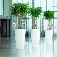 Grande jardinière de sol moderne unique en plastique rouge auto-arrosant Vase de pot de fleur avec logo personnalisé Design Home Decor Garden Shopping Mall
