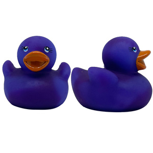 Nhiệt Độ Màu Sắc Thay Đổi Vịt Số Lượng Lớn Thay Đổi Nhựa Biểu Tượng Tùy Chỉnh Đồng Bằng 2 Inch 5Cm PVC Bồn Tắm Tiếng Cót Vàng Tắm Đồ Chơi Cao Su Vịt - Product Image 4
