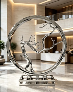 Escultura moderna <span class=keywords><strong>de</strong></span> anillo en acero inoxidable con acabado espejo, ideal <span class=keywords><strong>para</strong></span> espacios públicos como hoteles y centros comerciales. - Product Image 2