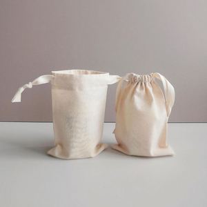 Manufacturer Portable Cotton <b>Drawstring</b> <b>Pouch</b> Custom Natural Cotton <b>Pouch</b> With Logo Printing - Product Image 4