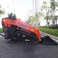 Leistungsstarker 25-PS-EPA-Kubota-Motor Mini-Kompaktlader V1000 Kettenfahrzeug mit Schaufel, für die Landwirtschaft, Hochleistung mit Forstmulcher-Anbaugerät